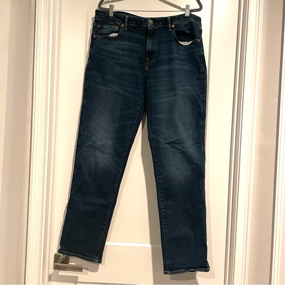 AE Airflex+ Athletic Straight Jeans